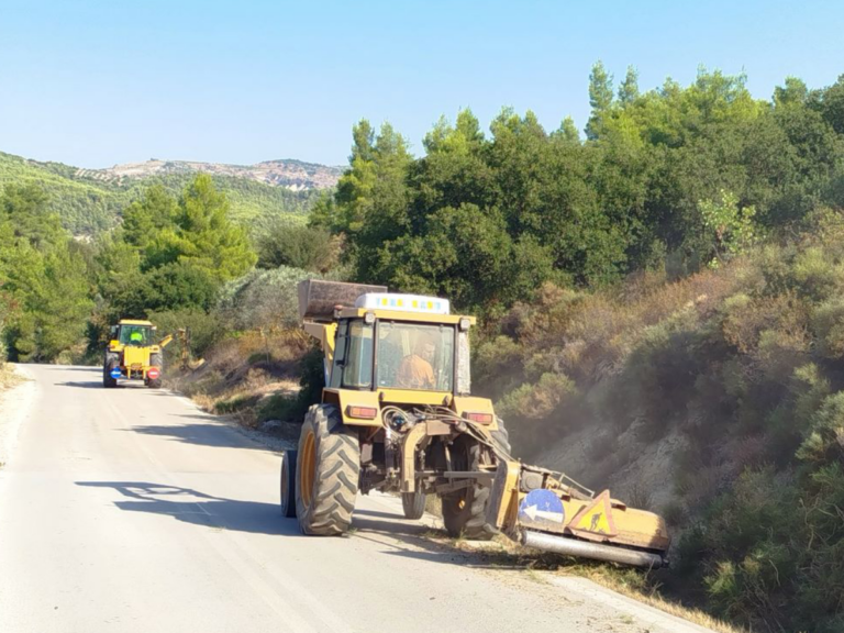 Κορινθία: Σε εξέλιξη καθαρισμοί σε περίπου 90 χιλιόμετρα οδικού δικτύου